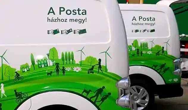 Magyar Posta Mercedes transporterek