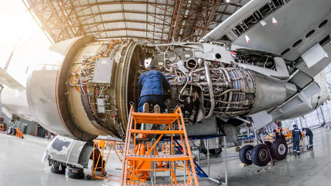 repülőgép-szerelő